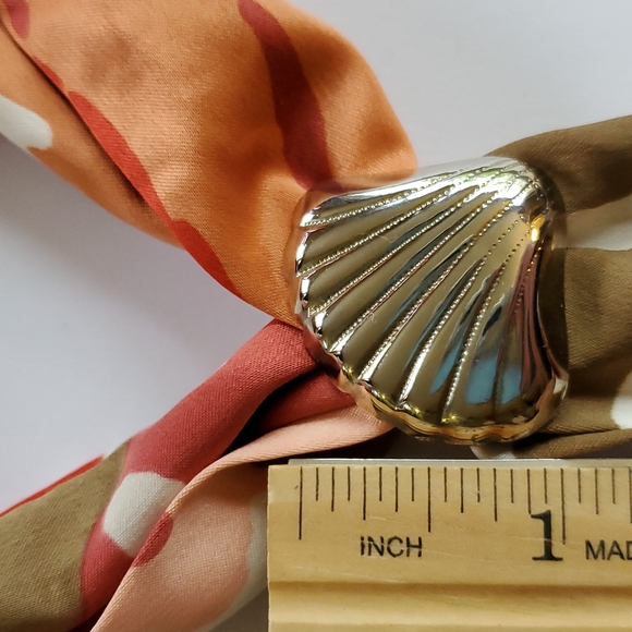 Vintage Silver Plated Shell Scarf Clip - Picture 7 of 7